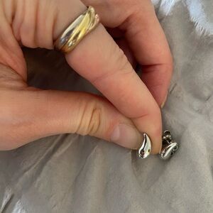 925 Sterling Silver Teardrop Stud Earrings - Silver